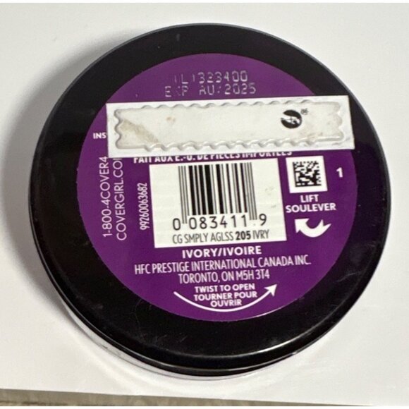 Covergirl + Olay Simply Ageless Foundation SPF Ivory 205 - Picture 3 of 4